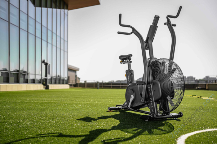 Велотренажер Matrix Total Body Cycle